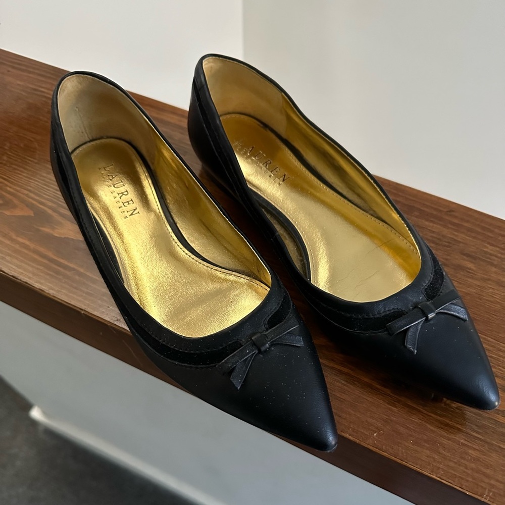 Ralph Lauren black leather flats size 7B